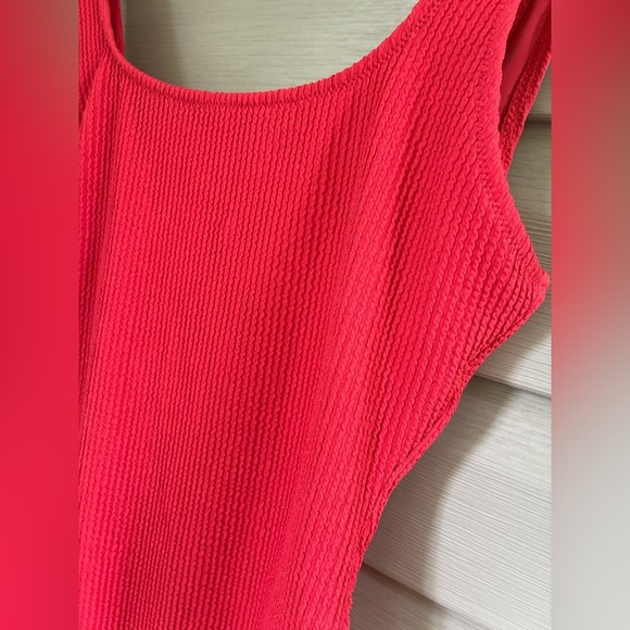 AERIE crinkle scoop one piece swimsuit textured bathing suit resort red EUC sz L - Picture 9 of 14